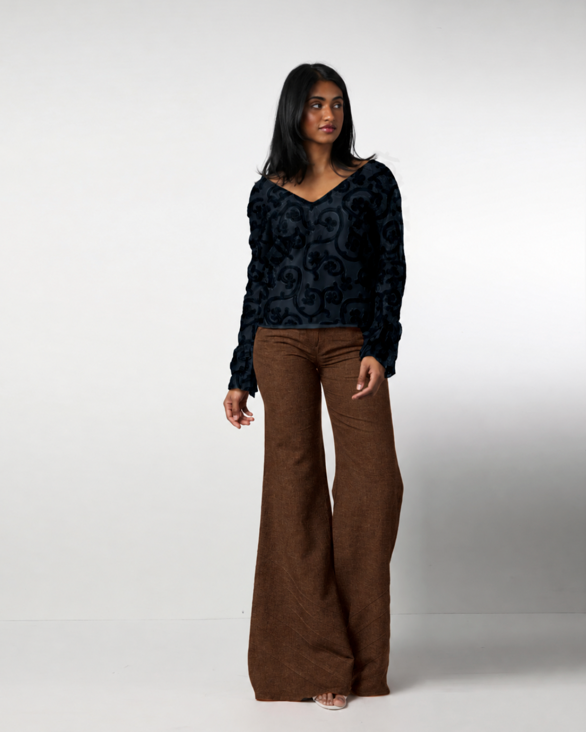 Style 5932 : Flare Pants  100% Linen with Back Pockets