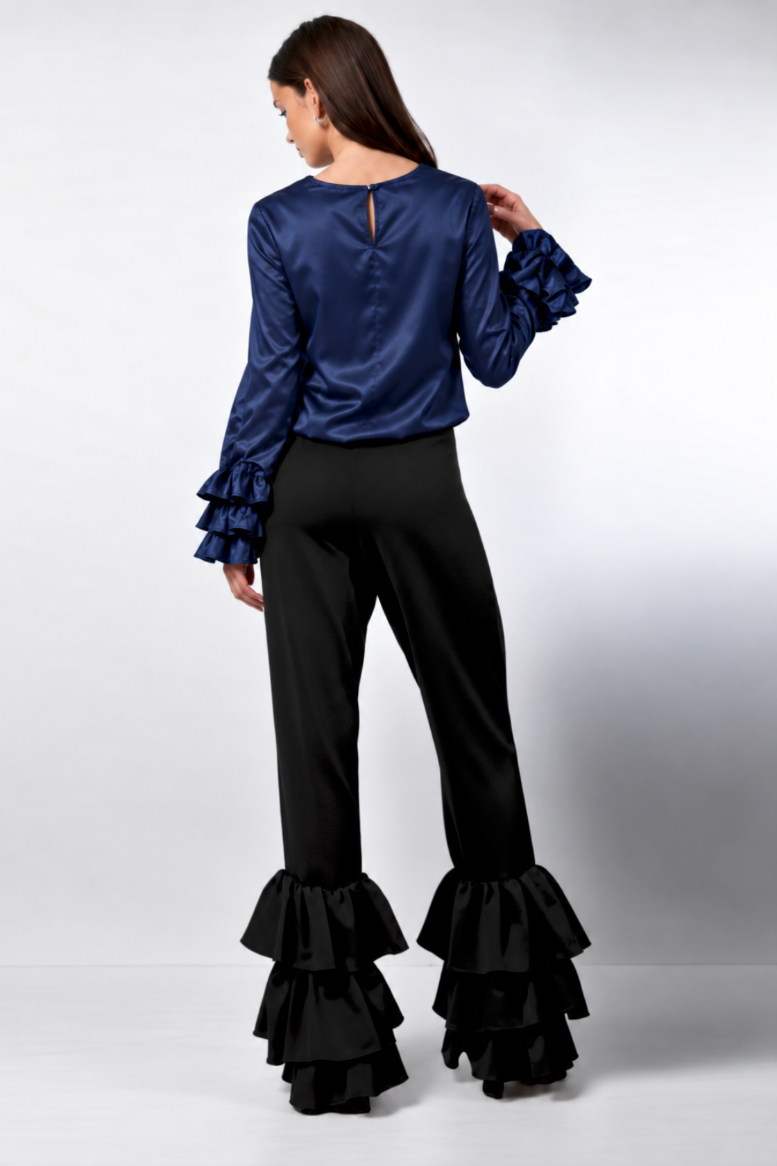 Style 76 : 100% Silk Ruffle Blouse